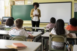 Featured image for 10 Powerful Strategies for Dealing with Challenging Student Behaviors 2025